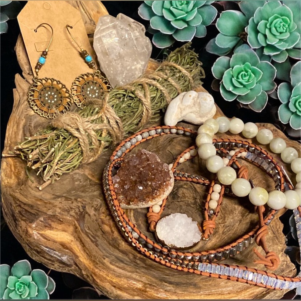 🧚 Crystals and Sage gift set 🧚